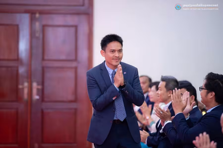 ឯកឧត្តម សំហេង បុរស រដ្ឋមន្រ្តីប្រតិភូអមនាយករដ្ឋមន្រ្តី បានឧបត្ថម្ភថវិកា ១០ លានរៀលដើម្បីរៀបចំមហាសន្និបាតវិសាមញ្ញទូទាំងប្រទេស តំណាងសមាគមអតីតយុទ្ធជកម្ពុជា