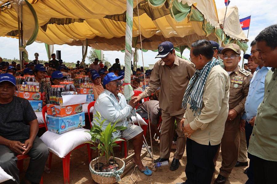 រាជរដ្ឋាភិបាលដឹកនាំដោយសម្តេចធិបតីបន្តខិតខំកសាង និងលើកកម្ពស់ជីវភាពអតីតយុទ្ធជនឱ្យកាន់តែប្រសើរ - Image 13
