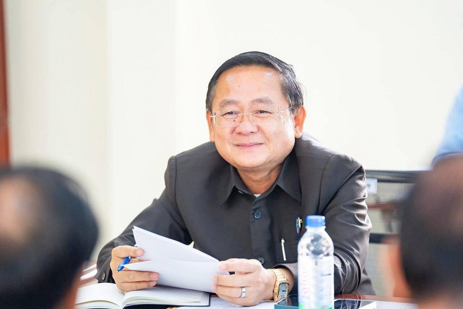 ឯកឧត្តម សុខ លូ អភិបាលនៃគណៈអភិបាលខេត្តបាត់ដំបង បានឧបត្ថម្ភថវិកា ៥០០០ ដុល្លារ ដើម្បីរៀបចំមហាសន្និបាតវិសាមញ្ញទូទាំងប្រទេស តំណាងសមាគមអតីតយុទ្ធជកម្ពុជា