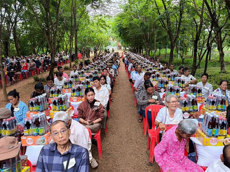 គ្រួសារអតីតយុទ្ធជន និវត្តជន និងគ្រួសារកងទ័ពចំនួន ២៩០គ្រួសារ ទទួលអំណោយដ៏ថ្លៃថ្លារបស់សម្ដេចធិបតី  - Image 7