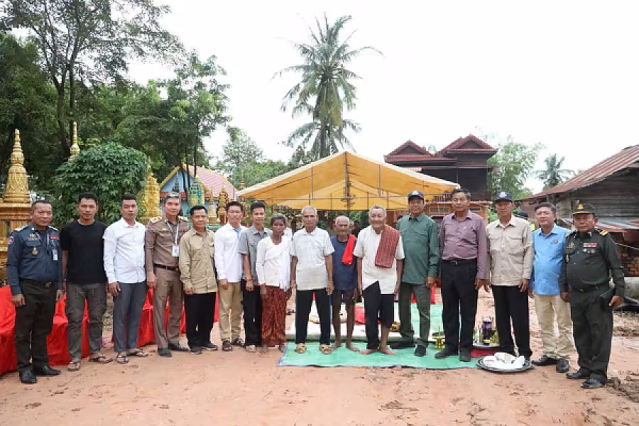 គ្រួសារយោធិនពលីជួបការលំបាកទទួលបានផ្ទះថ្មី ដើម្បីដោះស្រាយជីវភាពរស់នៅ - Image 8