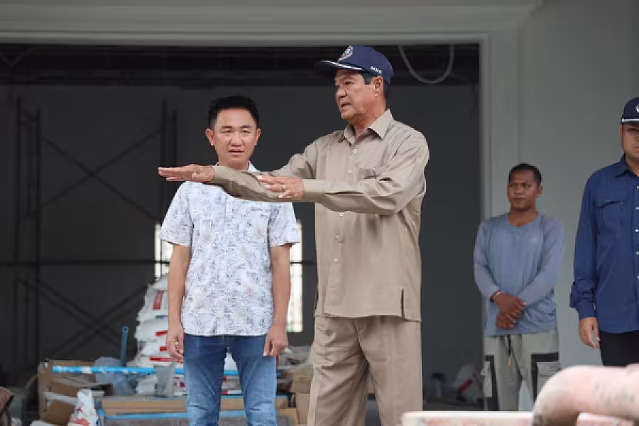 ឯកឧត្តមកិត្តិសង្គហបណ្ឌិត គន់ គីម បានអញ្ជើញត្រួតពិនិត្យក្រុមការងារសាងសង់ទីស្នាក់សមាគមអតីតយុទ្ធជនកម្ពុជាខេត្តពោធិ៍សាត់ ស្ថិតក្នុងក្រុងពោធិ៍សាត់ - Image 3