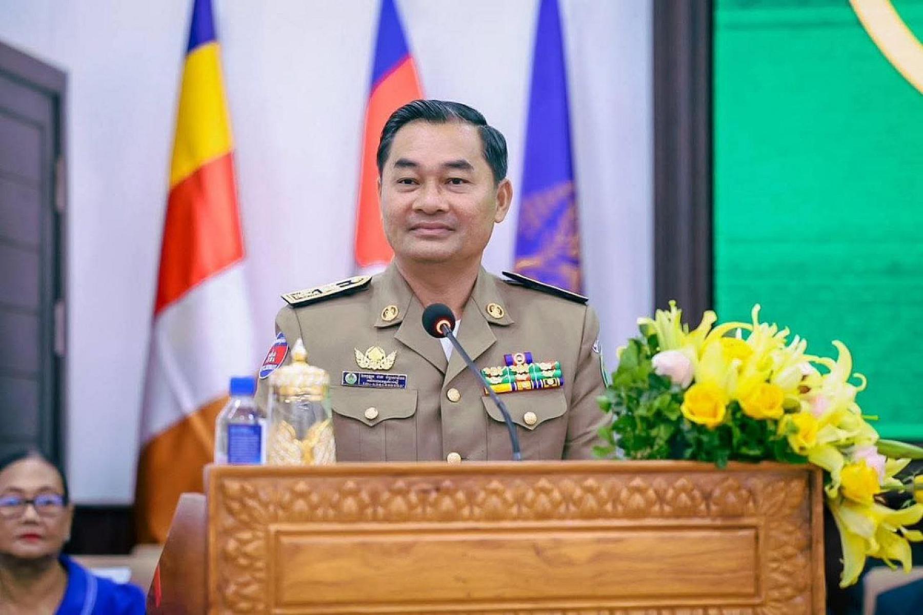 ឯកឧត្តម ជាម ច័ន្ទសោភ័ណ អភិបាលនៃគណៈអភិបាលខេត្តកំពង់ស្ពឺ បានឧបត្ថម្ភថវិកា ១០ ០០០ ដុល្លារ ដើម្បីរៀបចំមហាសន្និបាតវិសាមញ្ញទូទាំងប្រទេស តំណាងសមាគមអតីតយុទ្ធជកម្ពុជា