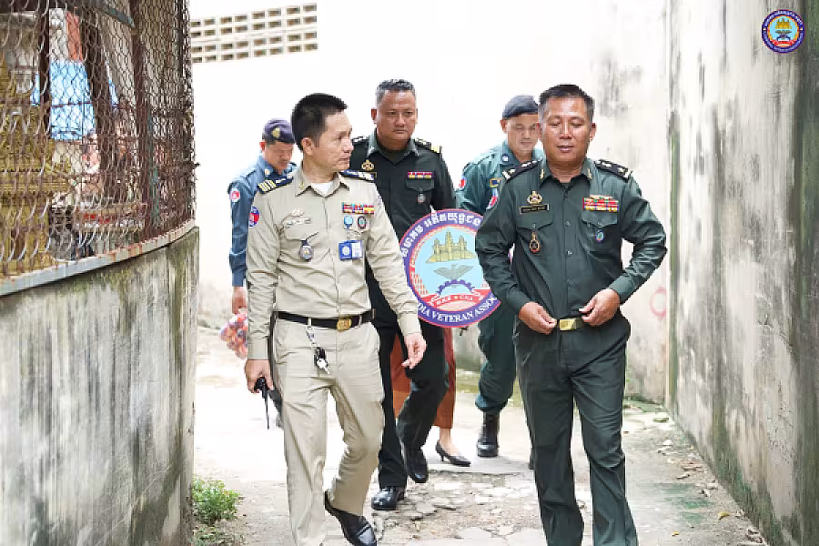 ស.អ.ក ខេត្តកណ្តាល ចុះជួបសំណេះសំណាល និងជូនអំណោយបងប្អូនអតីតយុទ្ធជនចំនួន ០៣គ្រួសារ - Image 2