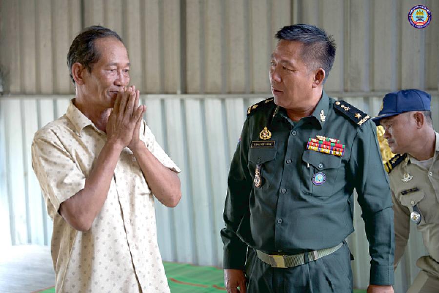 ស.អ.ក ខេត្តកណ្តាល ចុះជួបសំណេះសំណាល និងជូនអំណោយបងប្អូនអតីតយុទ្ធជនចំនួន ០៣គ្រួសារ - Image 3