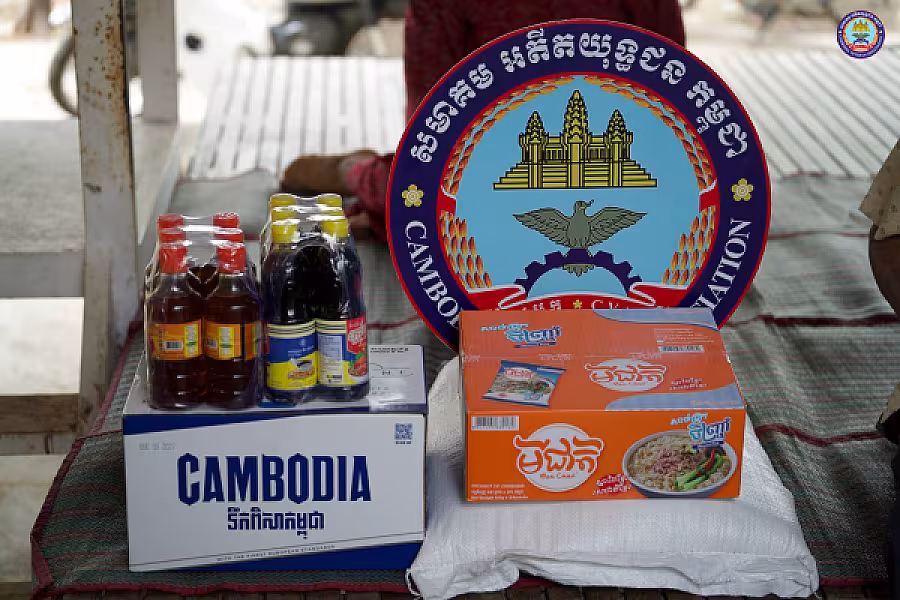 ស.អ.ក ខេត្តកណ្តាល ចុះជួបសំណេះសំណាល និងជូនអំណោយបងប្អូនអតីតយុទ្ធជនចំនួន ០៣គ្រួសារ - Image 9