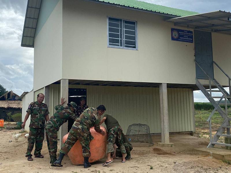 ស.អ.ក ខេត្តព្រះសីហនុ នាំយកពាង និងដើមចេក ចែកជូនបងប្អូនអតីតយុទ្ធជនសម្រាប់ប្រើប្រាស់ និងបង្កបង្កើនផល - Image 3