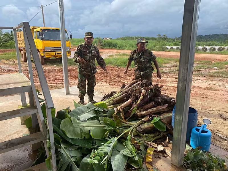 ស.អ.ក ខេត្តព្រះសីហនុ នាំយកពាង និងដើមចេក ចែកជូនបងប្អូនអតីតយុទ្ធជនសម្រាប់ប្រើប្រាស់ និងបង្កបង្កើនផល - Image 7