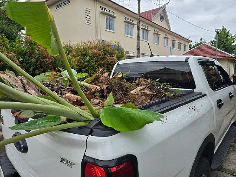 ស.អ.ក ខេត្តព្រះសីហនុ នាំយកពាង និងដើមចេក ចែកជូនបងប្អូនអតីតយុទ្ធជនសម្រាប់ប្រើប្រាស់ និងបង្កបង្កើនផល - Image 9