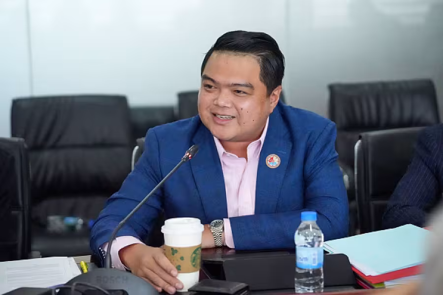 ឯកឧត្តម គីម វីរៈ អគ្គលេខាធិការ នៃគណៈកម្មាធិការជាតិគ្រប់គ្រងគ្រោះមហន្តរាយ បានឧបត្ថម្ភថវិកា ២០លានរៀល ដើម្បីរៀបចំមហាសន្និបាតវិសាមញ្ញទូទាំងប្រទេស តំណាងសមាគមអតីតយុទ្ធជកម្ពុជា