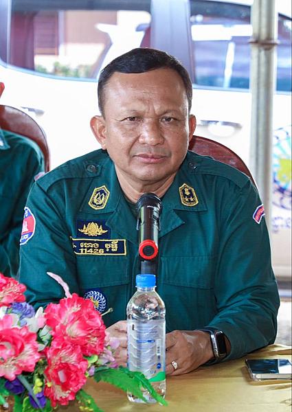 មន្រ្តីនគរបាលជាតិ និងនិវត្តន៍ជន ក្នុងខេត្តកំពង់ចាមចំនួន ១៣នាក់ ទទួលបានអំណោយពីសម្ដេចធិបតី  - Image 7