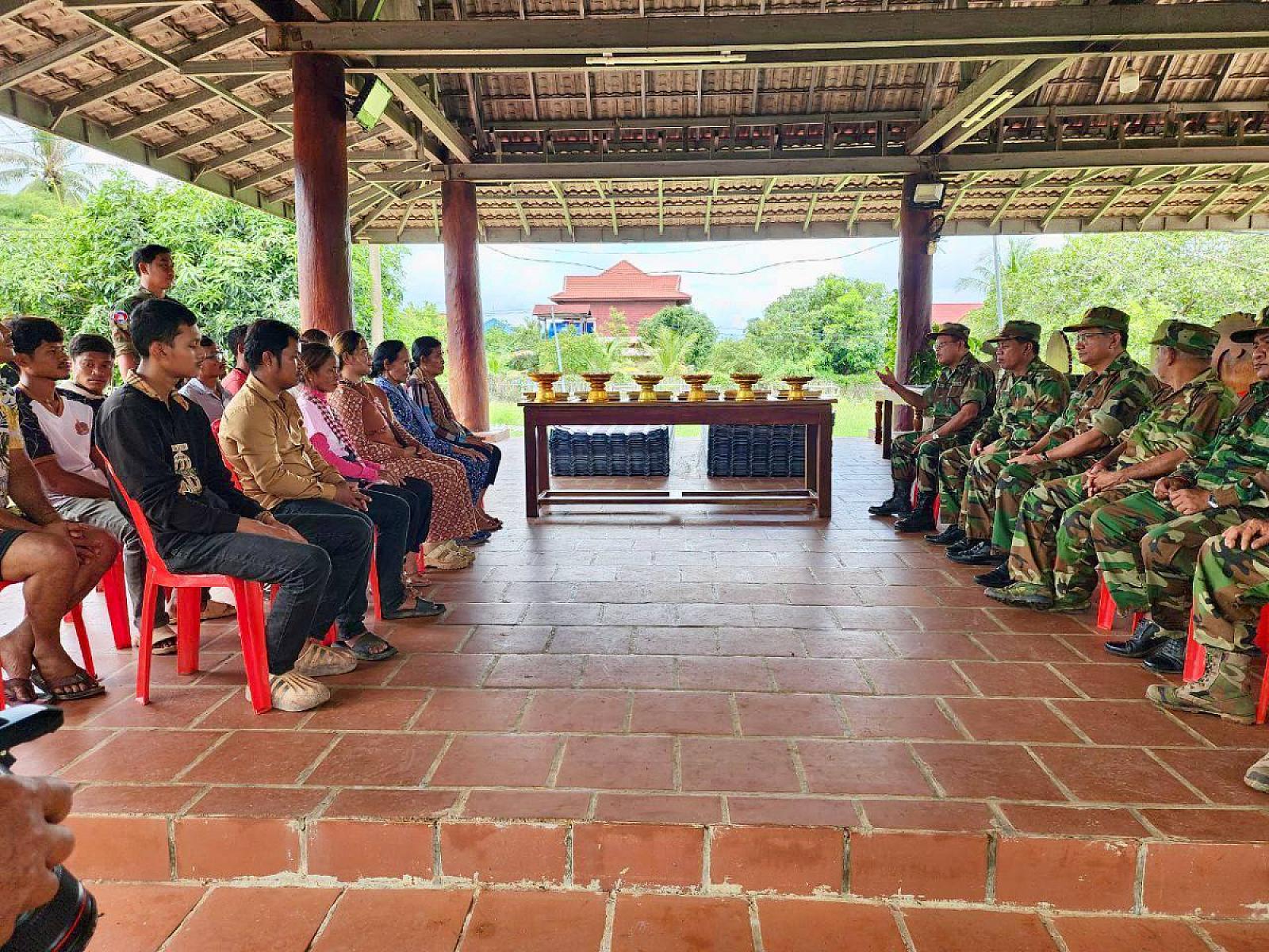 ស.អ.ក ខេត្តព្រះវិហារ  នាំយកថវិកាបេឡាមរណសង្គ្រោះជូនគ្រួសារសពអតីតយុទ្ធជន ចំនួន ០៦គ្រួសារ 