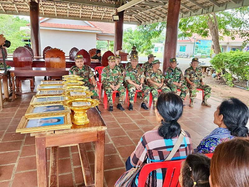 ស.អ.ក ខេត្តព្រះវិហារ  នាំយកថវិកាបេឡាមរណសង្គ្រោះជូនគ្រួសារសពអតីតយុទ្ធជន ចំនួន ០៦គ្រួសារ  - Image 2