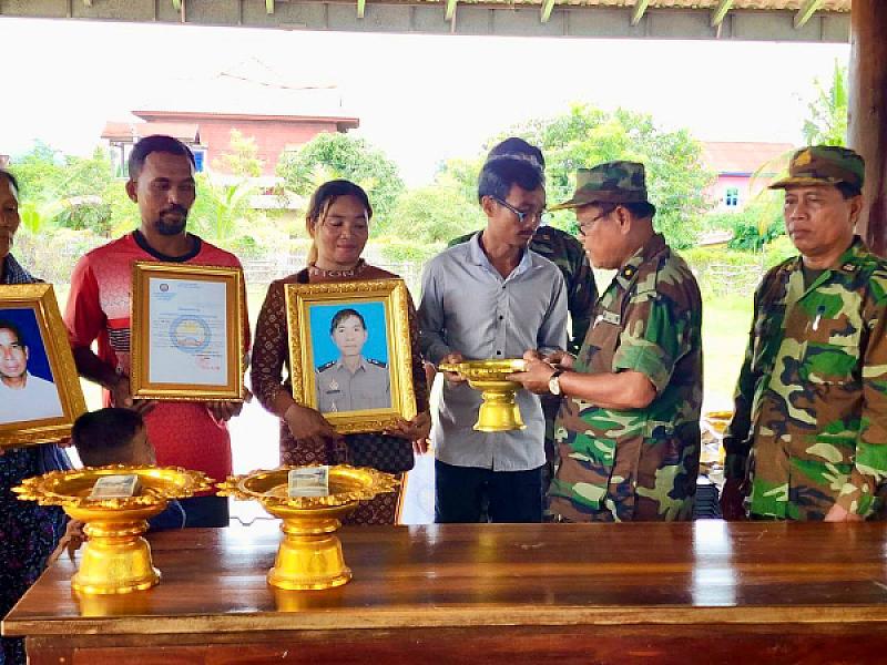 ស.អ.ក ខេត្តព្រះវិហារ  នាំយកថវិកាបេឡាមរណសង្គ្រោះជូនគ្រួសារសពអតីតយុទ្ធជន ចំនួន ០៦គ្រួសារ  - Image 6