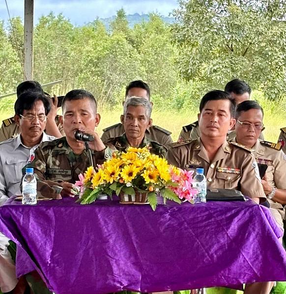 ស.អ.ក ខេត្តកោះកុង ដឹកនាំក្រុមការងារចុះសួរសុខទុក្ខ និងជូនថវិកាបងប្អូនអតីតយុទ្ធជនចំនួន ២០នាក់ នារដូវបុណ្យភ្ជុំបិណ្ឌ - Image 4