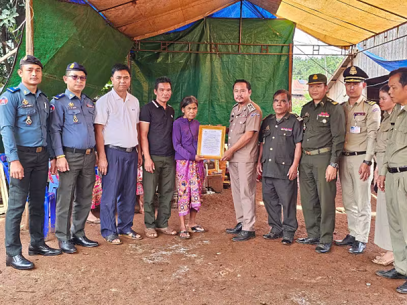 ស.អ.ក ខេត្តរតនគិរី នាំយកថវិកាបេឡាមរណសង្គ្រោះជូនគ្រួសារសពសមាជិកអតីតយុទ្ធជនចំនួន ០១គ្រួសារ