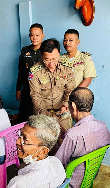 ស.អ.ក ខេត្តកំពង់ចាម នាំយកថវិកាបេឡាមរណសង្គ្រោះជូនគ្រួសារសពអតីតយុទ្ធជនមួយគ្រួសារនៅស្រុកព្រៃឈរ - Image 2