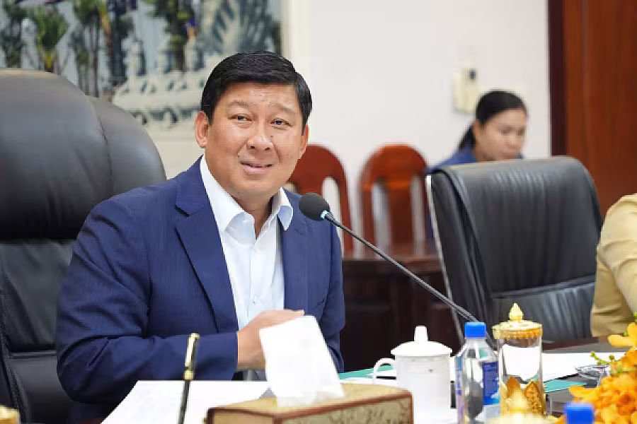 ឯកឧត្តម សាយ សំអាល់ ឧបនាយករដ្ឋមន្រ្តី រដ្ឋមន្រ្តីក្រសួងរៀបចំដែនដី នគរូបនីយកម្ម និងសំណង់ ចូលរួមឧបត្ថម្ភថវិកា ១ម៉ឺនដុល្លារ ដើម្បីរៀបចំមហាសន្និបាតវិសាមញ្ញទូទាំងប្រទេស តំណាងសមាគមអតីតយុទ្ធជកម្ពុជា