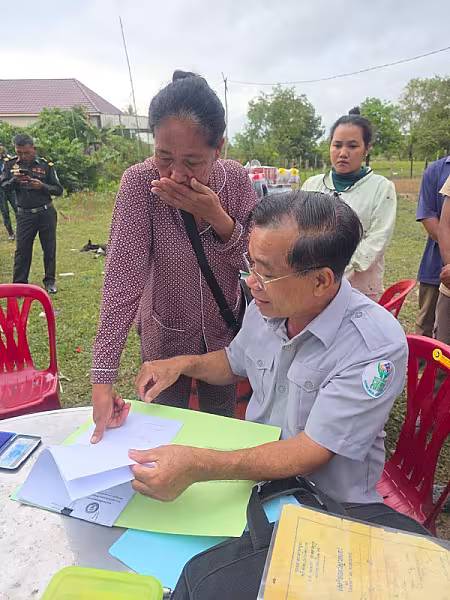 ស.អ.ក ខេត្តព្រះសីហនុ នាំយកថវិកាបេឡាមរណសង្គ្រោះជូនគ្រួសារសពអតីតយុទ្ធជន២ គ្រួសារ