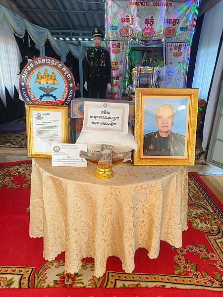 ស.អ.ក ខេត្តកោះកុង នាំយកថវិកាបេឡាមរណសង្គ្រោះជូនគ្រួសារសពអតីតយុទ្ធជនមួយគ្រួសារ - Image 4