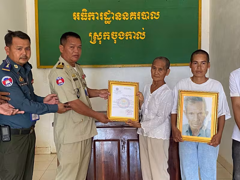 ស.អ.ក ខេត្តឧត្ដរមានជ័យ នាំយកថវិកាបេឡាមរណសង្គ្រោះជូនដល់គ្រួសារសពអតីតយុទ្ធជនចំនួន ២គ្រួសារ - Image 6