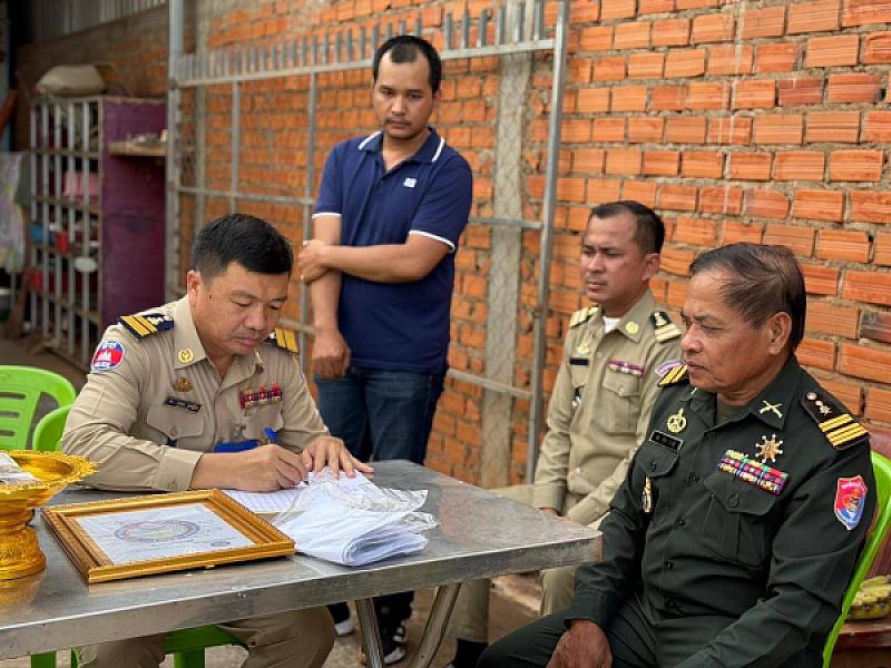 Kratie Provincial S.A.C. brings relief funds to the families of 3 deceased veterans