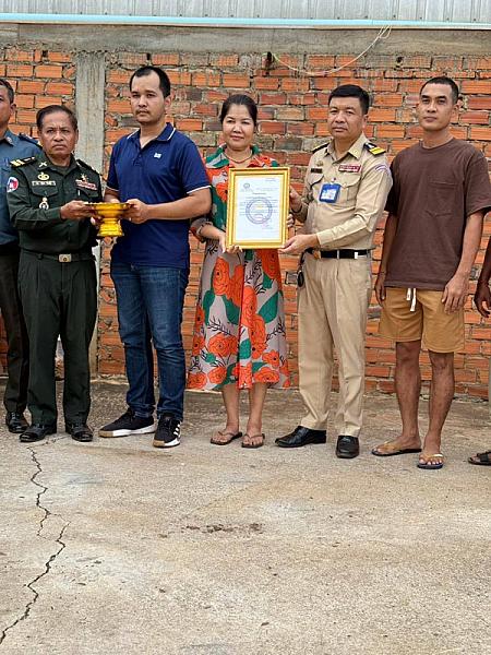 ស.អ.ក ខេត្តក្រចេះ នាំយកថវិកាបេឡាមរណសង្រ្គោះជូនគ្រួសារសពអតីតយុទ្ធជនចំនួន ៣គ្រួសារ  - Image 4