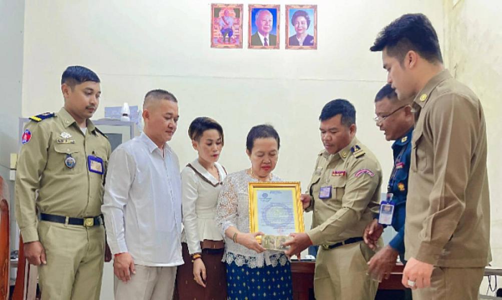 ស.អ.ក រាជធានីភ្នំពេញ នាំយកថវិកាបេឡាមរណសង្គ្រោះជូនគ្រួសារសពអតីតយុទ្ធជនចំនួន ៤គ្រួសារ - Image 3