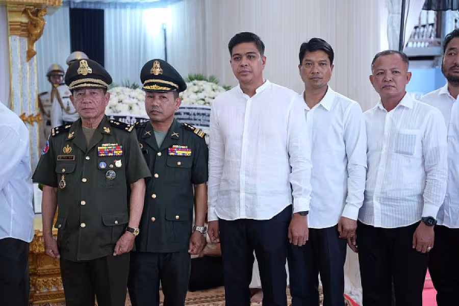 ឯកឧត្តម ឧត្តមសេនីយ៍ឯក សៀក សុជាតិ បានដឹកនាំគណៈប្រតិភូ អញ្ជើញគោរពវិញ្ញាណក្ខន្ធសព ឯកឧត្តម ឧត្តមសេនីយ៍ឯក ច័ន្ទ លំផាត់ - Image 6