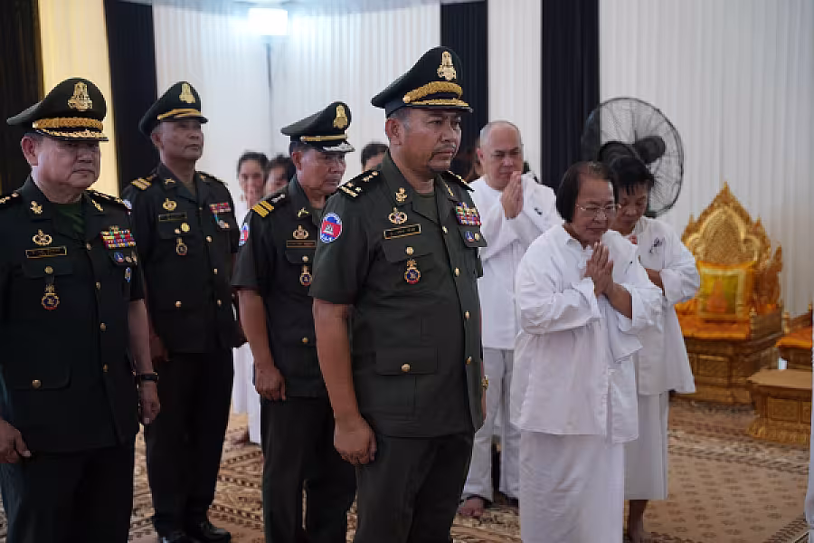 ឧត្តមសេនីយ៍ទោ ចេង ផាន់ អញ្ជើញគោរពវិញ្ញាណក្ខន្ធសព ឯកឧត្តម ឧត្តមសេនីយ៍ឯក ច័ន្ទ លំផាត់ - Image 5