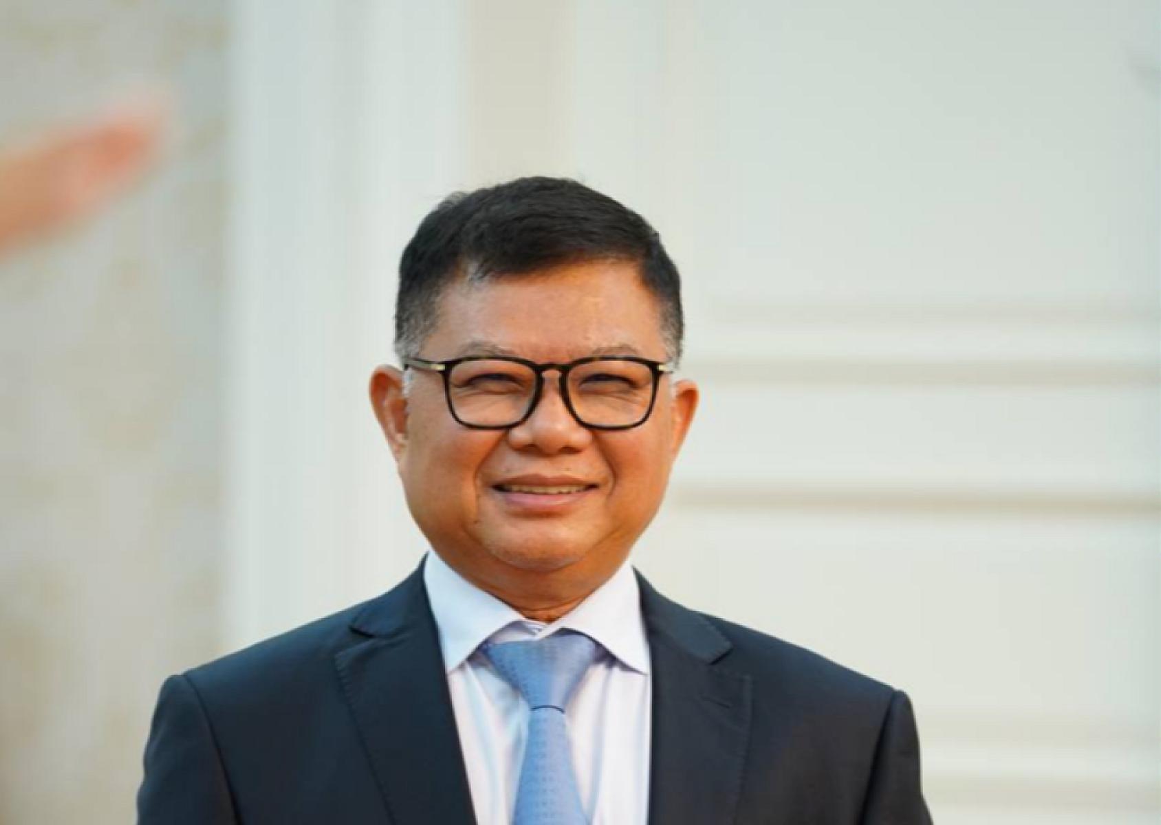 ឯកឧត្តមសន្តិបណ្ឌិត ឆៃ ស៊ីណារិទ្ធ ទេសរដ្ឋមន្រ្តីទទួលបន្ទុកបេសកកម្មពិសេស ឧបត្ថម្ភថវិកាចំនួន ៥,០០០,០០០ រៀល ដើម្បីរៀបចំមហាសន្និបាតវិសាមញ្ញតំណាងសមាគមអតីតយុទ្ធជនកម្ពុជាទូទាំងប្រទេស