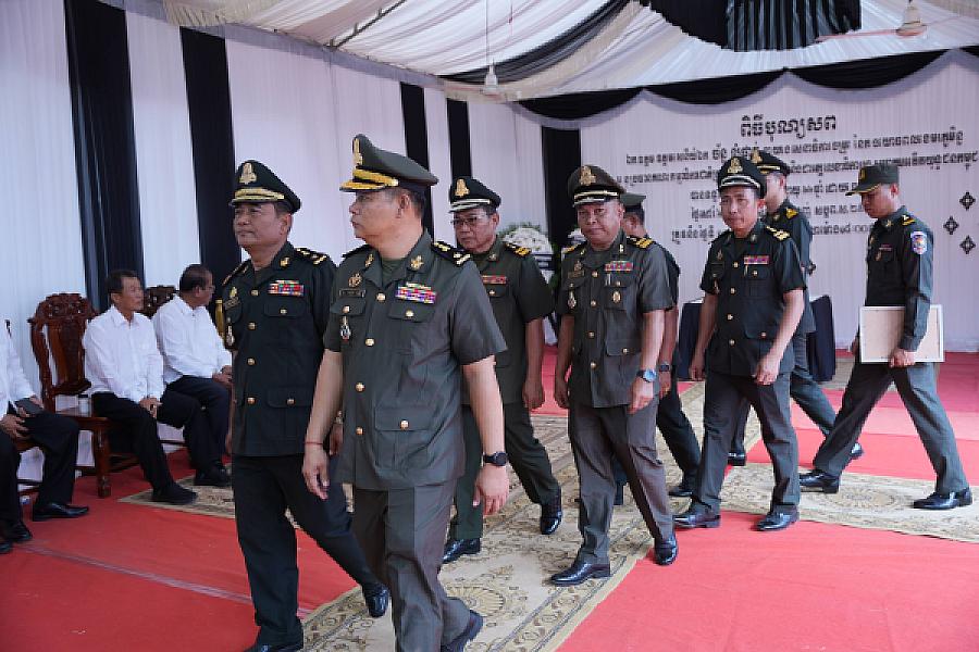 ឧត្តមសេនីយ៍ត្រី ហែម បូរ៉ា អញ្ជើញគោរពវិញ្ញាណក្ខន្ធសព ឯកឧត្តម ឧត្តមសេនីយ៍ឯក ច័ន្ទ លំផាត់