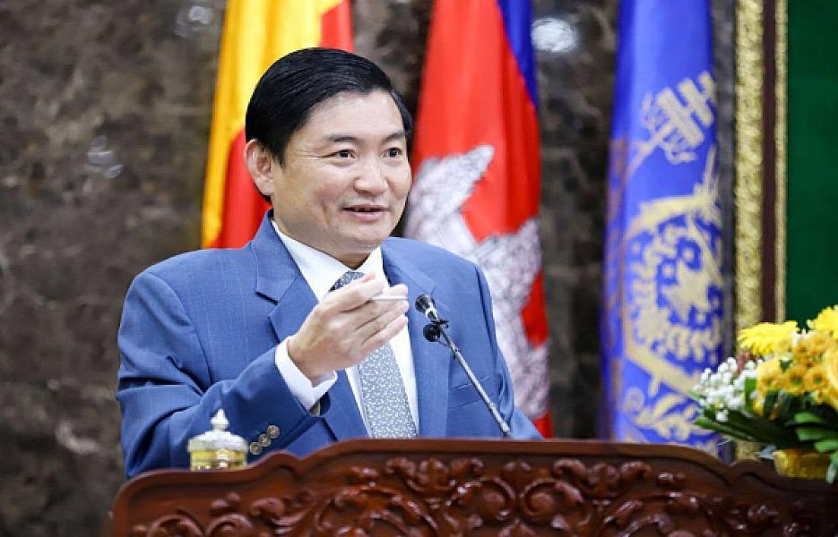 ឯកឧត្តម ហេង សួរ រដ្ឋមន្ត្រីក្រសួងការងារ និងបណ្ដុះបណ្ដាលវិជ្ជាជីវៈ ចូលរួមឧបត្ថម្ភថវិកា ៤០លានរៀល ដើម្បីរៀបចំមហាសន្និបាតវិសាមញ្ញតំណាងសមាគមអតីតយុទ្ធជនកម្ពុជាទូទាំងប្រទេស