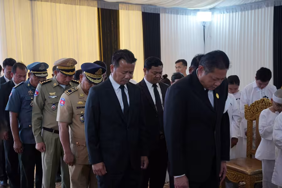 ឯកឧត្តម ប៉ែន កុសល្យ អញ្ជើញគោរពវិញ្ញាណក្ខន្ធសព ឯកឧត្តម ឧត្តមសេនីយ៍ឯក ច័ន្ទ លំផាត់ - Image 4