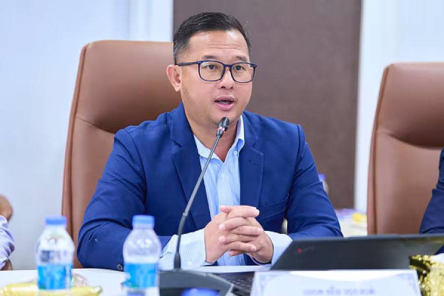 លោក យឺន ហុងឆាត់ ប្រធាននាយកដ្ឋាន នៃមូលនិធិជាតិជំនួយសង្គម ចូលរួមឧបត្ថម្ភថវិកា ៤០ម៉ឺនរៀល ដើម្បីរៀបចំមហាសន្និបាតវិសាមញ្ញតំណាងសមាគមអតីតយុទ្ធជនកម្ពុជាទូទាំងប្រទេស