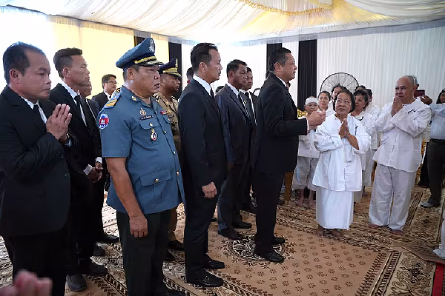 ឯកឧត្តម ប៉ែន កុសល្យ អញ្ជើញគោរពវិញ្ញាណក្ខន្ធសព ឯកឧត្តម ឧត្តមសេនីយ៍ឯក ច័ន្ទ លំផាត់ - Image 7