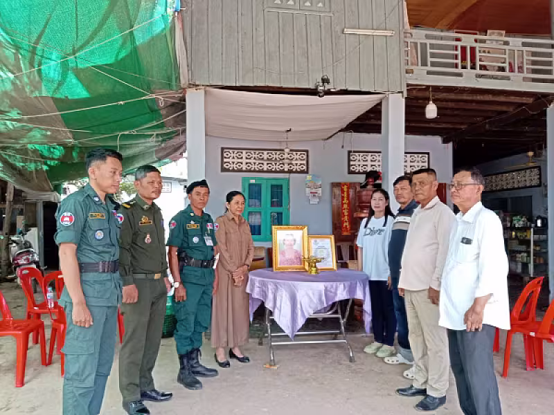 ស.អ.ក ខេត្តបន្ទាយមានជ័យ នាំយកថវិកាបេឡាមរណសង្រ្គោះជូនគ្រួសារសពអតីតយុទ្ធជនមួយគ្រួសារ  - Image 3