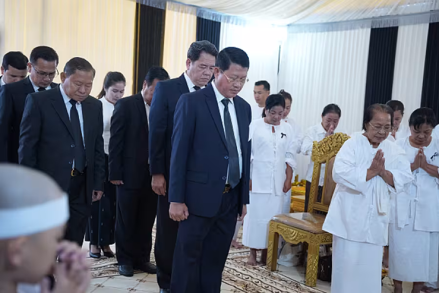 លោក ហេង សុថា អញ្ជើញគោរពវិញ្ញាណក្ខន្ធសព ឯកឧត្តម ឧត្តមសេនីយ៍ឯក ច័ន្ទ លំផាត់ - Image 3