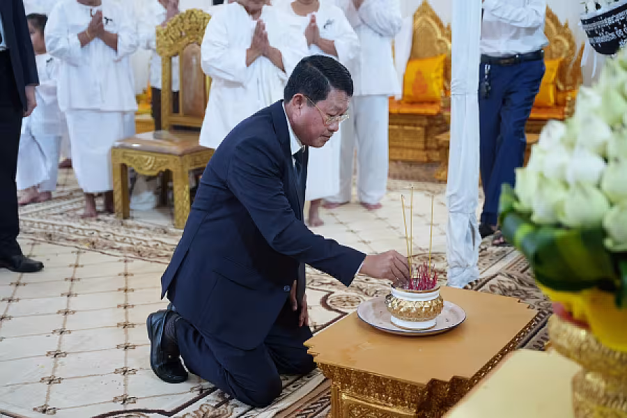 លោក ហេង សុថា អញ្ជើញគោរពវិញ្ញាណក្ខន្ធសព ឯកឧត្តម ឧត្តមសេនីយ៍ឯក ច័ន្ទ លំផាត់ - Image 5