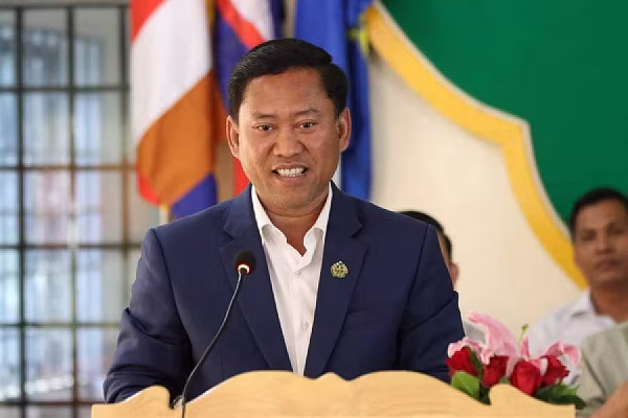 ឯកឧត្តម វ៉ី សំណាង អភិបាល នៃគណៈអភិបាលខេត្ត និងជាប្រធានកិត្តិយសស.អ.ក. ខេត្តតាកែវ បានចូលរួមឧបត្ថម្ភថវិកាចំនួន ២០លានរៀល ដេីម្បីរៀបចំមហាសន្និបាតវិសាមញ្ញតំណាងសមាគមអតីតយុទ្ធជនកម្ពុជាទូទាំងប្រទេស