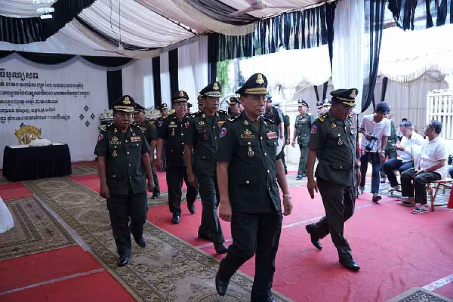 ឧត្តមសេនីយ៍ទោ ណៃ តឹងឡឹង អញ្ជើញគោរពវិញ្ញាណក្ខន្ធសព ឯកឧត្តម ឧត្តមសេនីយ៍ឯក ច័ន្ទ លំផាត់ - Image 3