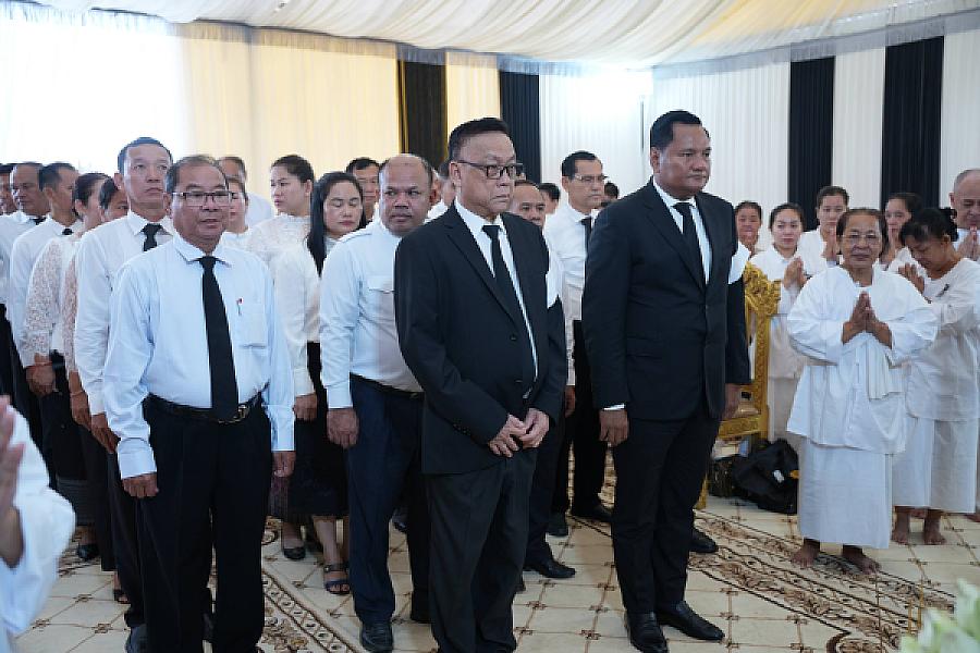 ឯកឧត្តម មាន ចាន់យ៉ាដា អញ្ជើញគោរពវិញ្ញាណក្ខន្ធសព ឯកឧត្តម ឧត្តមសេនីយ៍ឯក ច័ន្ទ លំផាត់