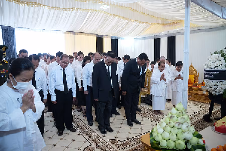 ឯកឧត្តម មាន ចាន់យ៉ាដា អញ្ជើញគោរពវិញ្ញាណក្ខន្ធសព ឯកឧត្តម ឧត្តមសេនីយ៍ឯក ច័ន្ទ លំផាត់ - Image 4