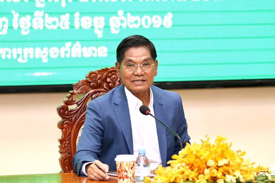 ឯកឧត្តម អ៊ុក ប្រាថ្នា ទេសរដ្ឋមន្រ្តីទទួលបន្ទុកបេសកកម្មពិសេស ចូលរួមឧបត្ថម្ភថវិកាចំនួន ៥០០ដុល្លារ ដេីម្បីរៀបចំមហាសន្និបាតវិសាមញ្ញតំណាងសមាគមអតីតយុទ្ធជនកម្ពុជាទូទាំងប្រទេស