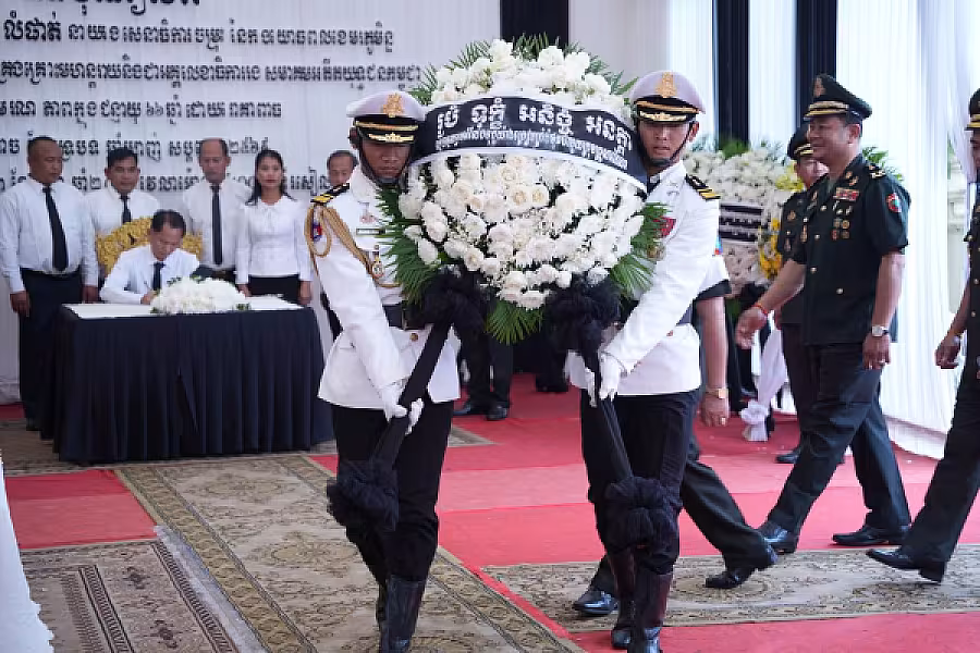 ឧត្តមសេនីយ៍ទោ ឭ ច័ន្ទតារា អញ្ជើញគោរពវិញ្ញាណក្ខន្ធសព ឯកឧត្តម ឧត្តមសេនីយ៍ឯក ច័ន្ទ លំផាត់ - Image 7