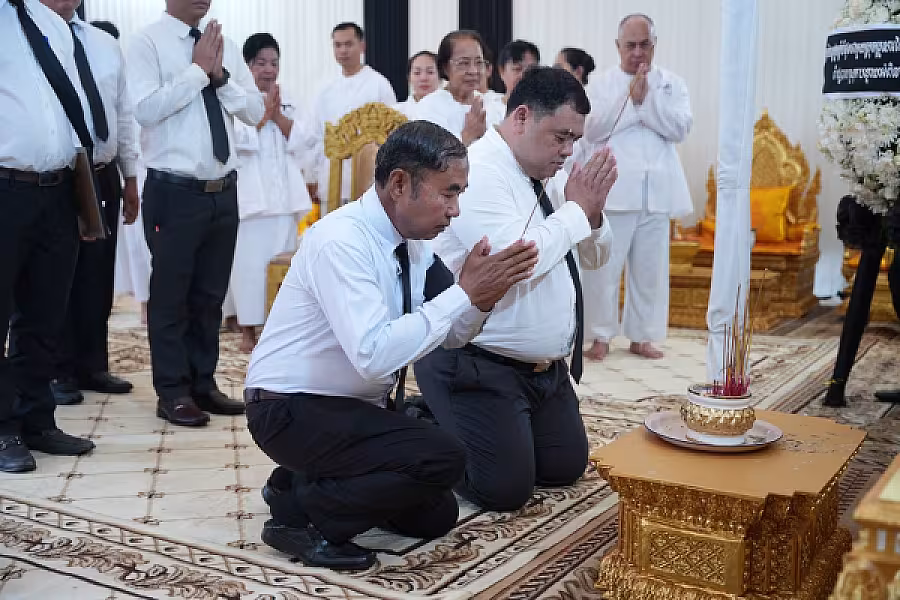 លោក នៅ សំដារ៉ារិទ្ធ អញ្ជើញគោរពវិញ្ញាណក្ខន្ធសព ឯកឧត្តម ឧត្តមសេនីយ៍ឯក ច័ន្ទ លំផាត់ - Image 3