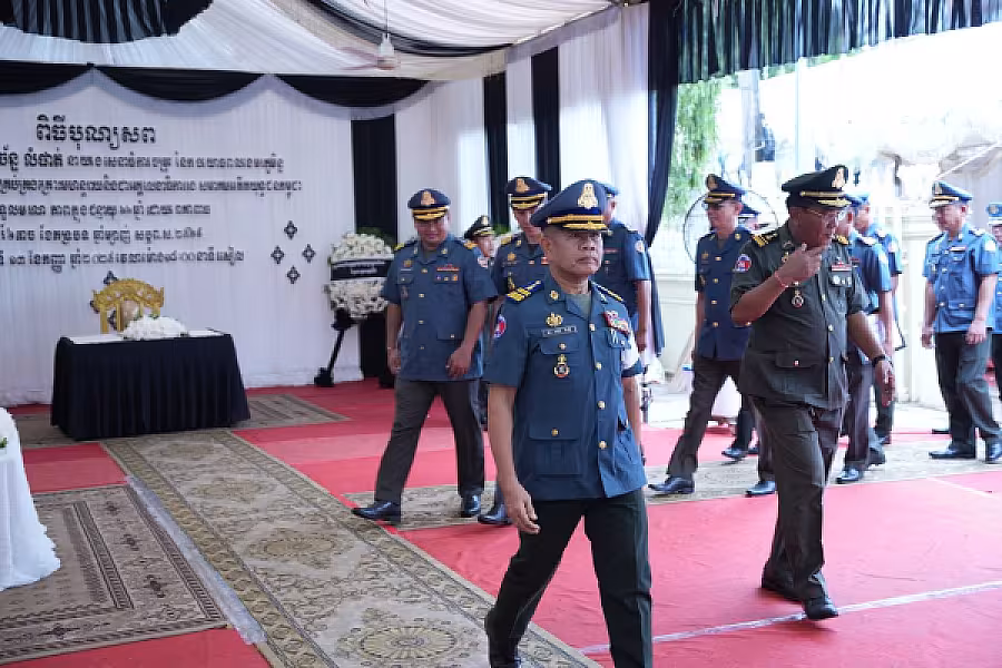 វរសេនីយ៍ឯក ម៉ៅ រ៉ាន្នី អញ្ជើញគោរពវិញ្ញាណក្ខន្ធសព ឯកឧត្តម ឧត្តមសេនីយ៍ឯក ច័ន្ទ លំផាត់ 