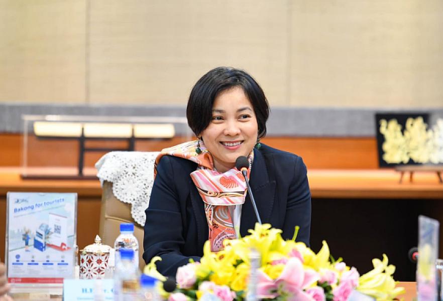 លោកជំទាវ ជា សិរី អគ្គទេសាភិបាលធនាគារជាតិកម្ពុជា ចូលរួមឧបត្ថម្ភថវិកាចំនួន ២០,០០០,០០០ រៀល ដើម្បីរៀបចំមហាសន្និបាតវិសាមញ្ញតំណាងសមាគមអតីតយុទ្ធជនកម្ពុជាទូទាំងប្រទេស