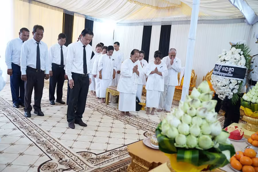 លោក លី រដ្ឋា បានដឹកនាំគណៈប្រតិភូអញ្ជើញគោរពវិញ្ញាណក្ខន្ធសព ឯកឧត្តម ឧត្តមសេនីយ៍ឯក ច័ន្ទ លំផាត់ - Image 5