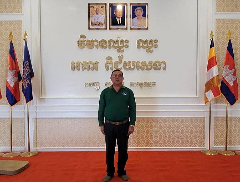 ឧត្តមសេនីយ៍ត្រី​ មីន ហ៊ាន នាយករង វិទ្យាស្ថានប្រវត្តិសាស្រ្តយោធា ចូលរួមឧបត្ថម្ភថវិកាចំនួន​ ៤០មុឺនរៀល​ ដើម្បីរៀបចំមហាសន្និបាតវិសាមញ្ញតំណាងសមាគមអតីតយុទ្ធជនកម្ពុជាទូទាំងប្រទេស